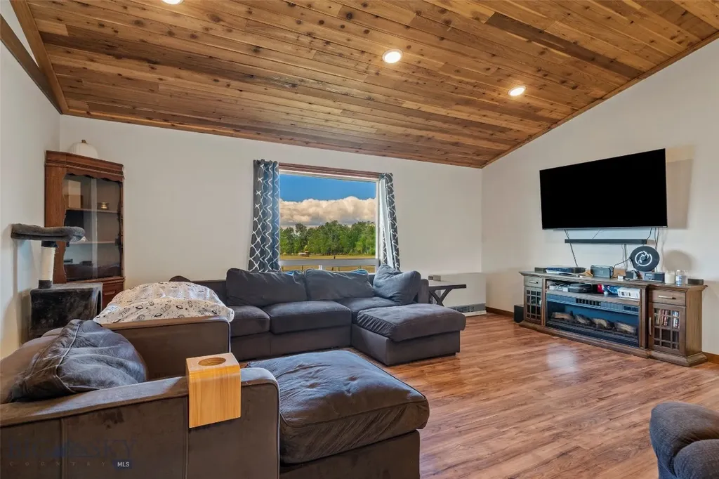 3414 Mt Highway 287 Sheridan MT 59749