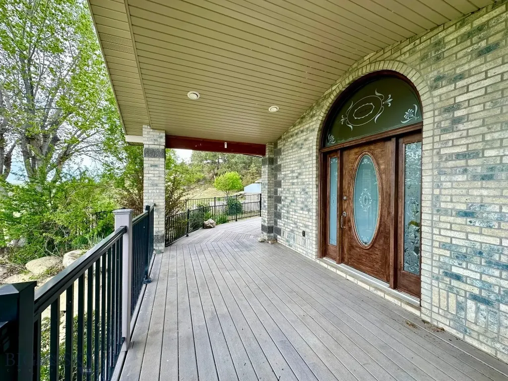 505 Fifth Avenue W Ryegate MT 59074