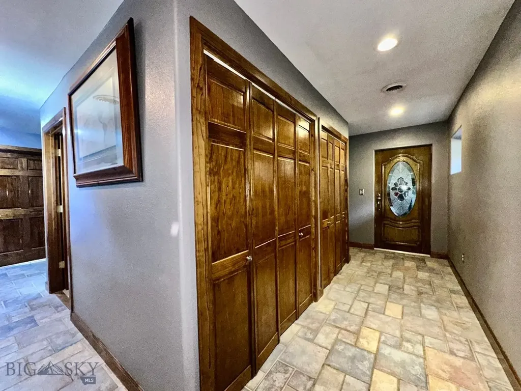 505 Fifth Avenue W Ryegate MT 59074