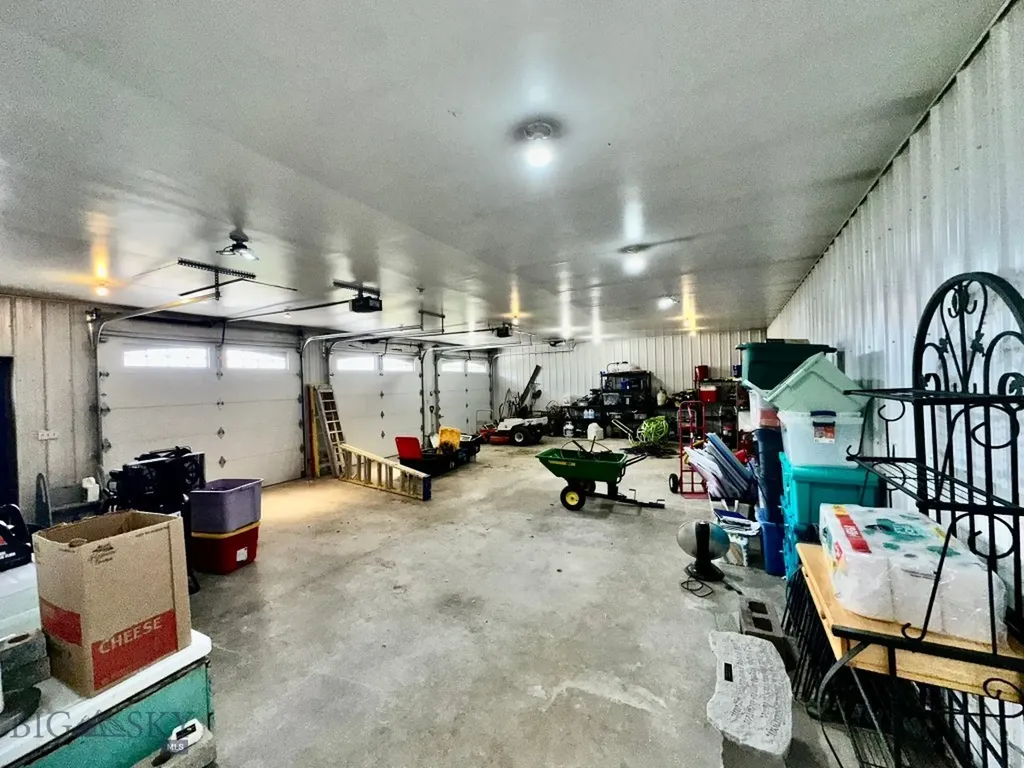 505 Fifth Avenue W Ryegate MT 59074