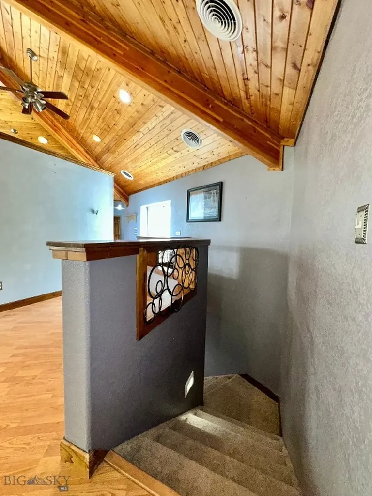 505 Fifth Avenue W Ryegate MT 59074