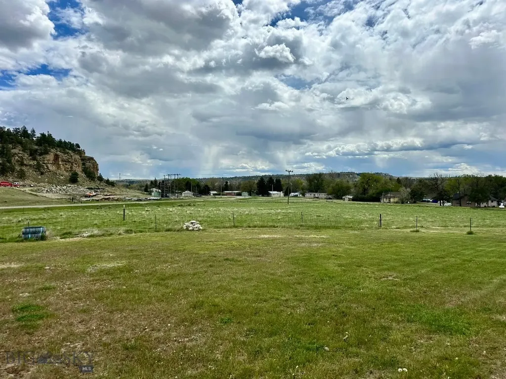 505 Fifth Avenue W Ryegate MT 59074