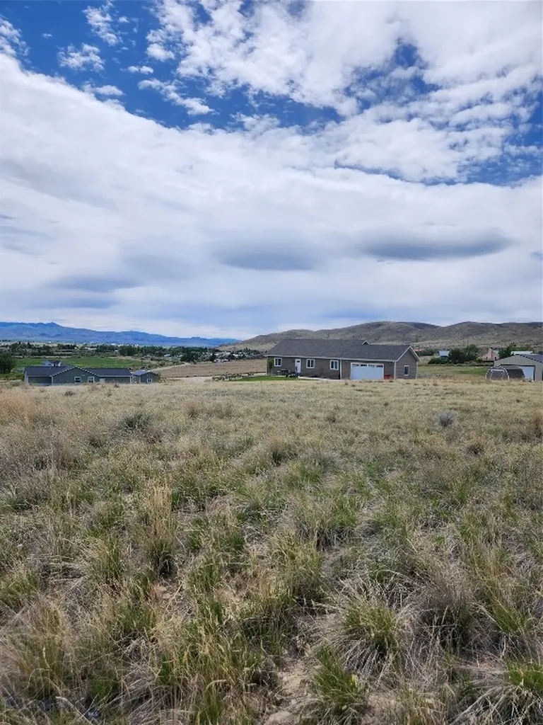 117 Expedition Drive Dillon MT 59725