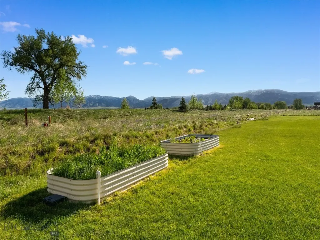 52 Dry Fly Lane Bozeman MT 59718