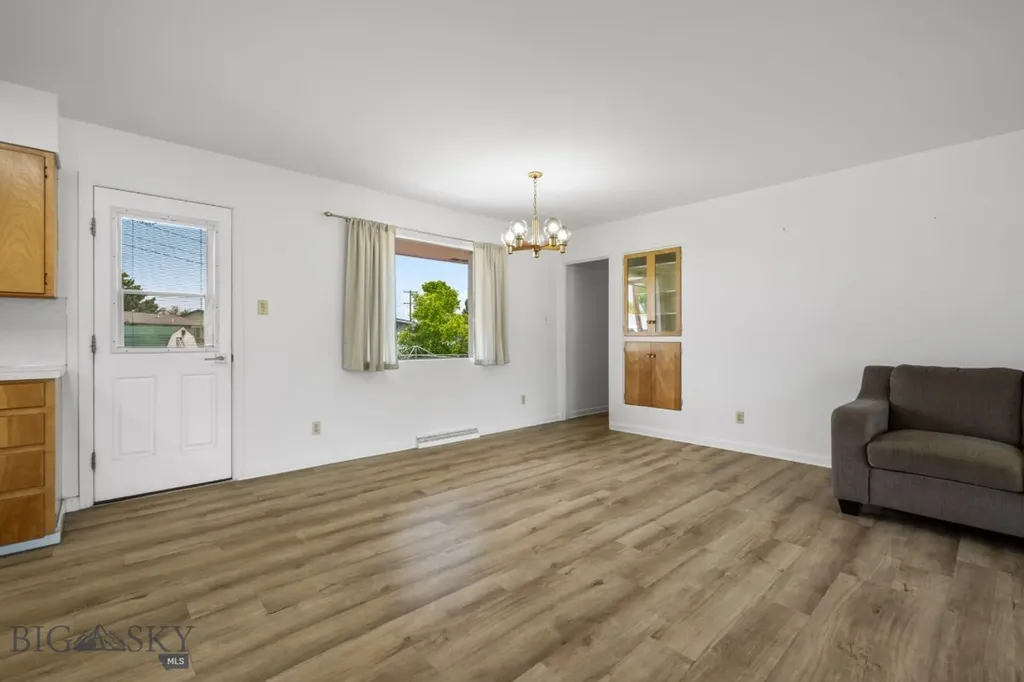 102 Legget Avenue Dillon MT 59725