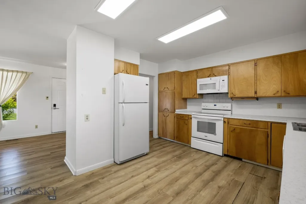 102 Legget Avenue Dillon MT 59725
