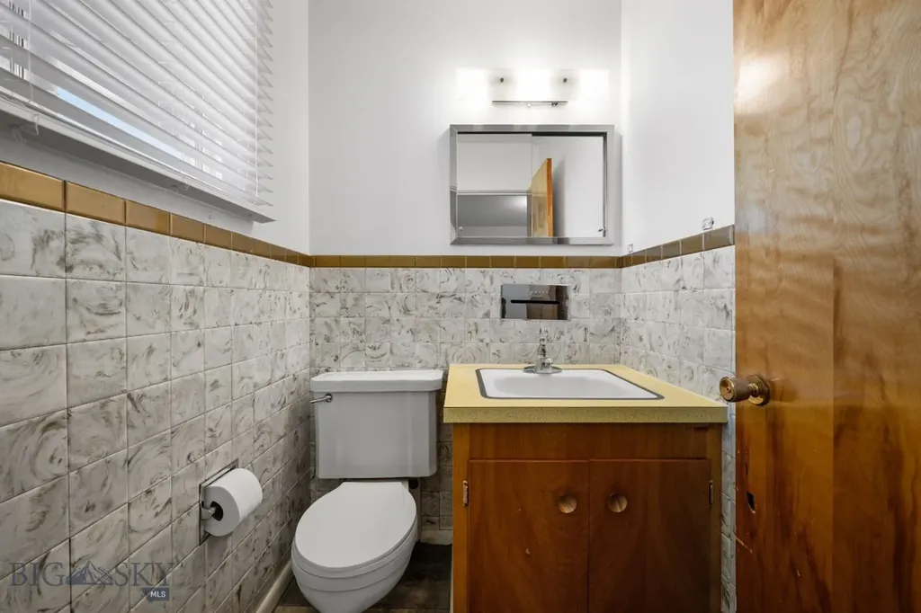 102 Legget Avenue Dillon MT 59725