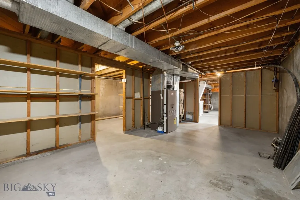 102 Legget Avenue Dillon MT 59725