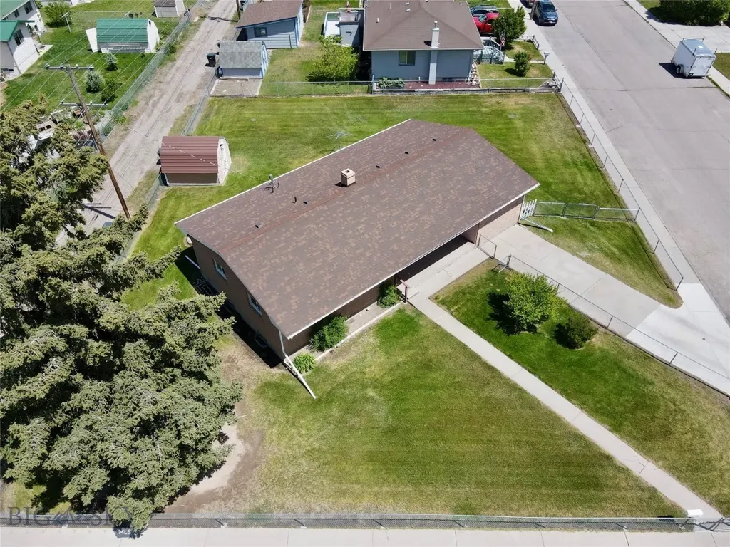 102 Legget Avenue Dillon MT 59725