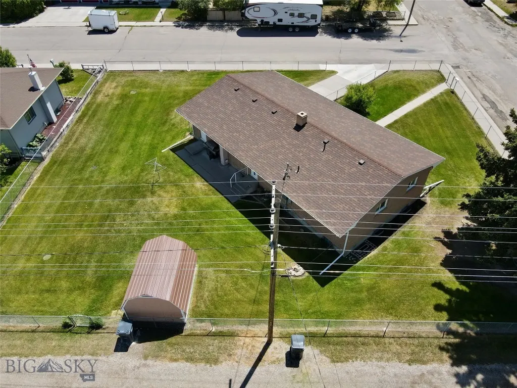 102 Legget Avenue Dillon MT 59725