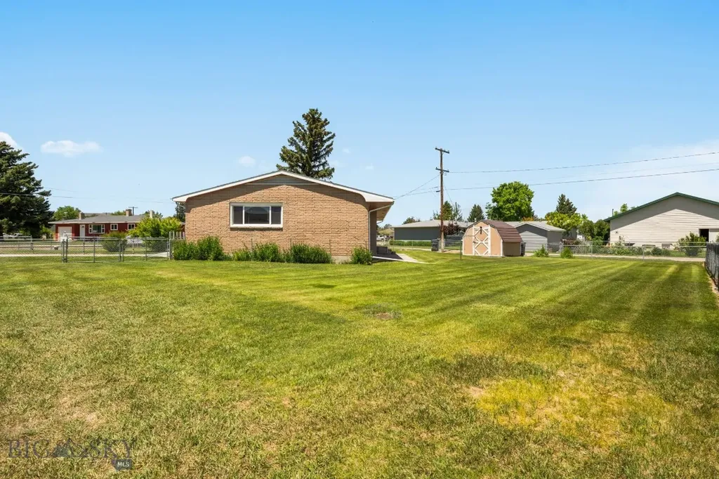 102 Legget Avenue Dillon MT 59725