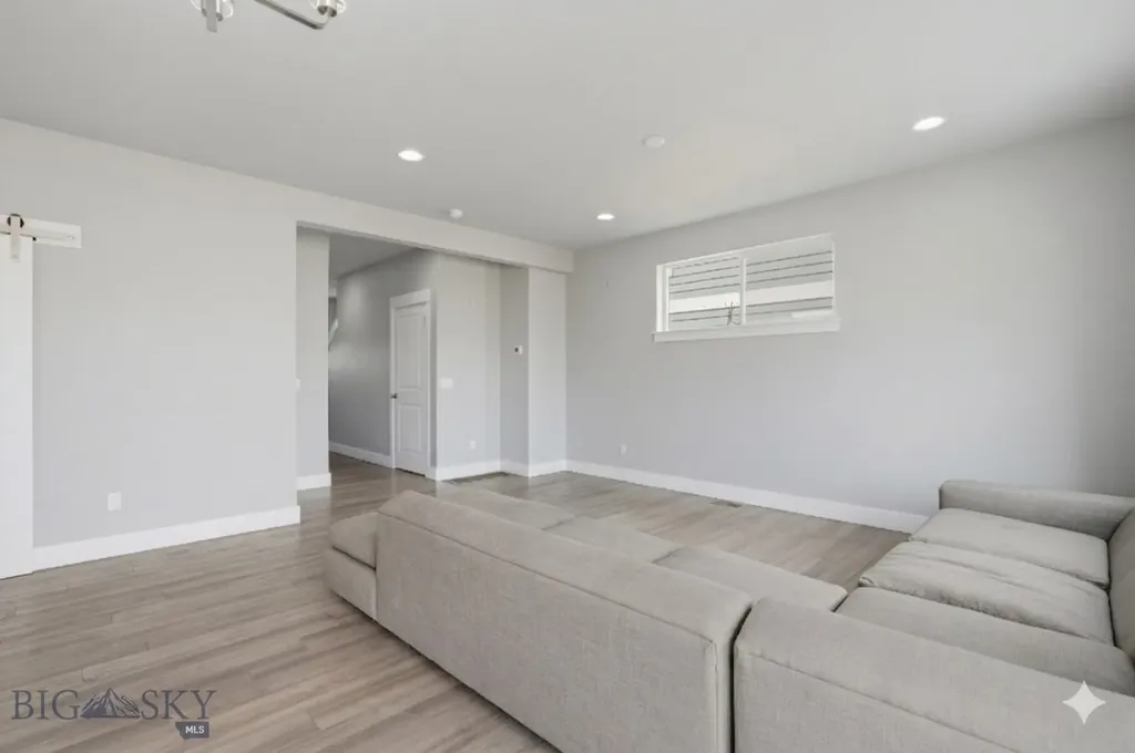 506 Winston Belgrade MT 59714