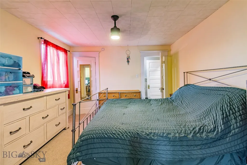 1036 W Diamond Street Butte MT 59701