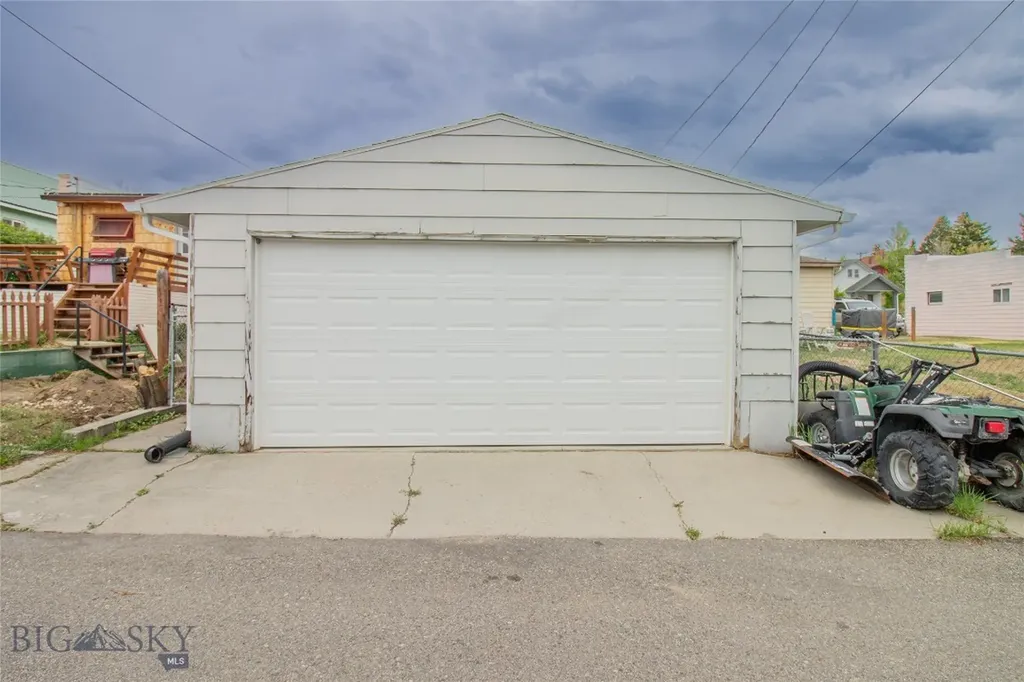 1036 W Diamond Street Butte MT 59701