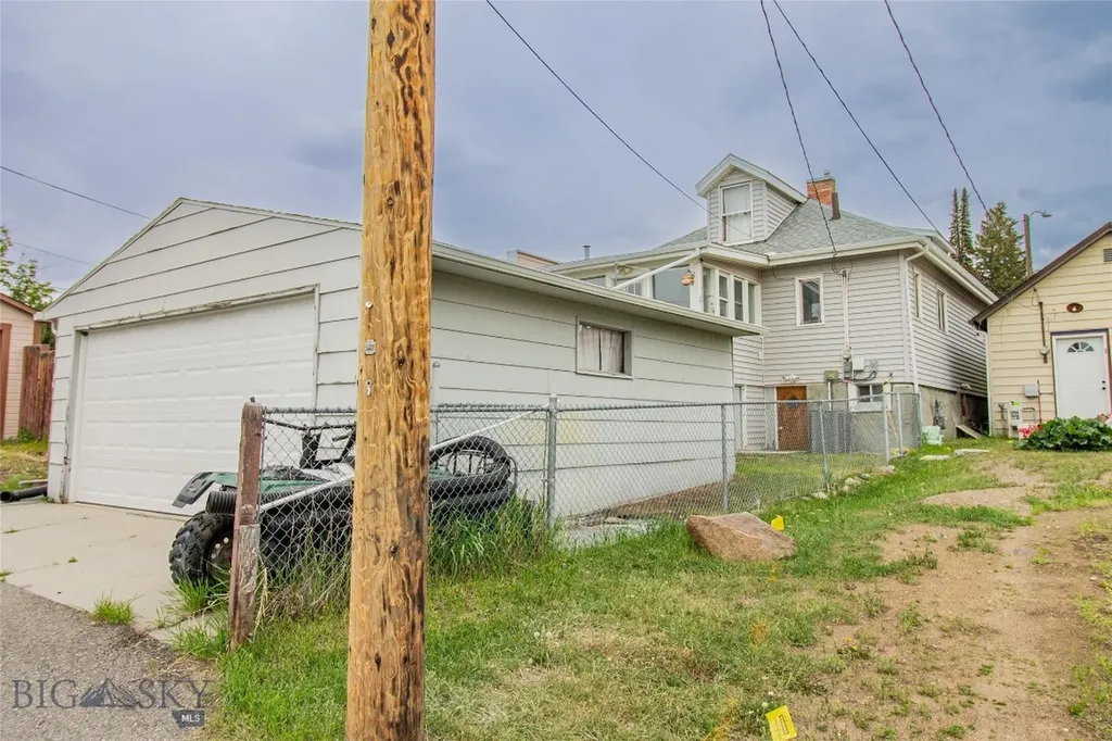 1036 W Diamond Street Butte MT 59701