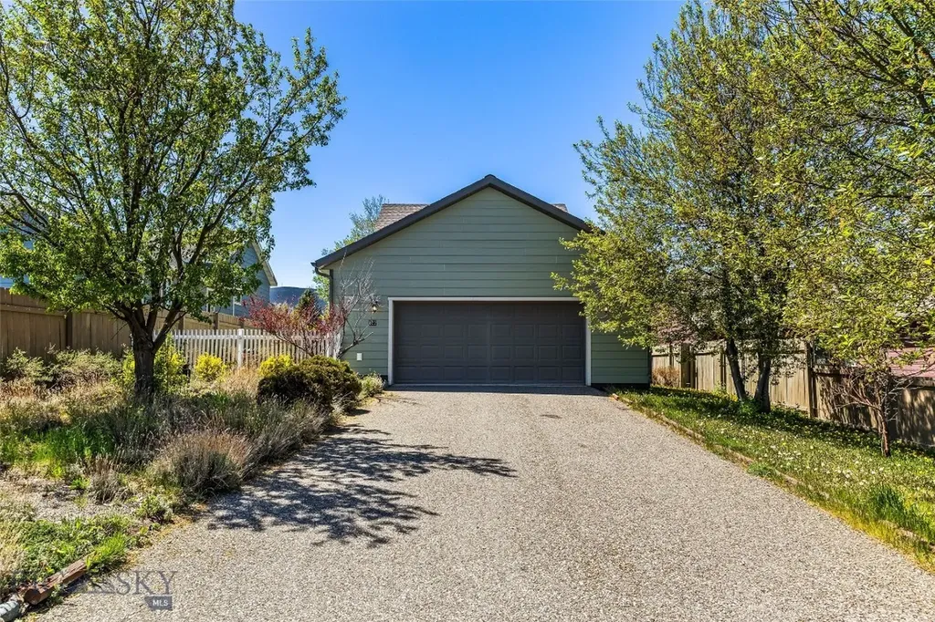 822 N 12th Street Livingston MT 59047