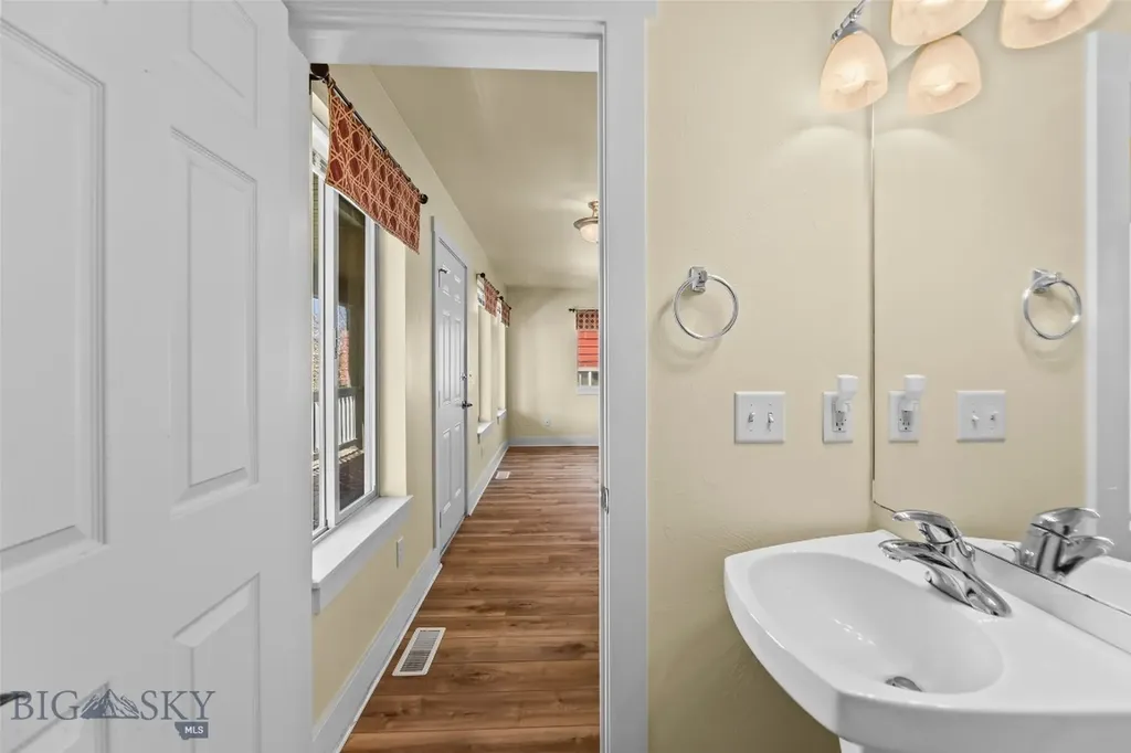 822 N 12th Street Livingston MT 59047