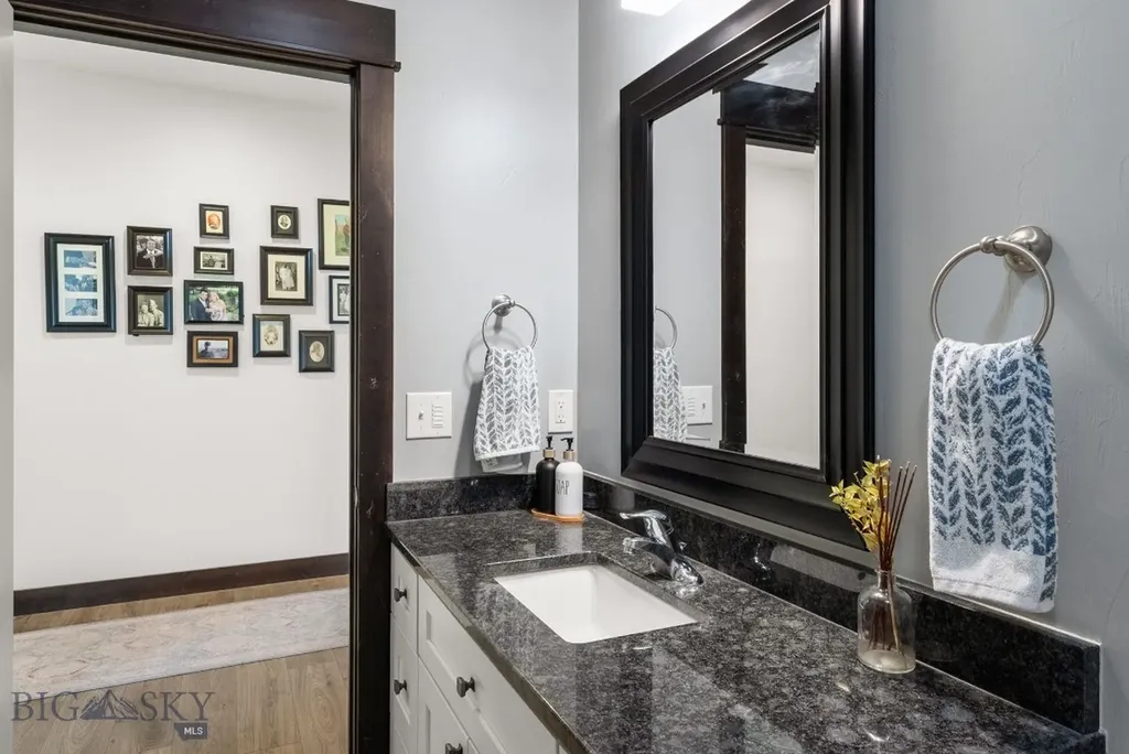 4437 Ethan Way Bozeman MT 59718