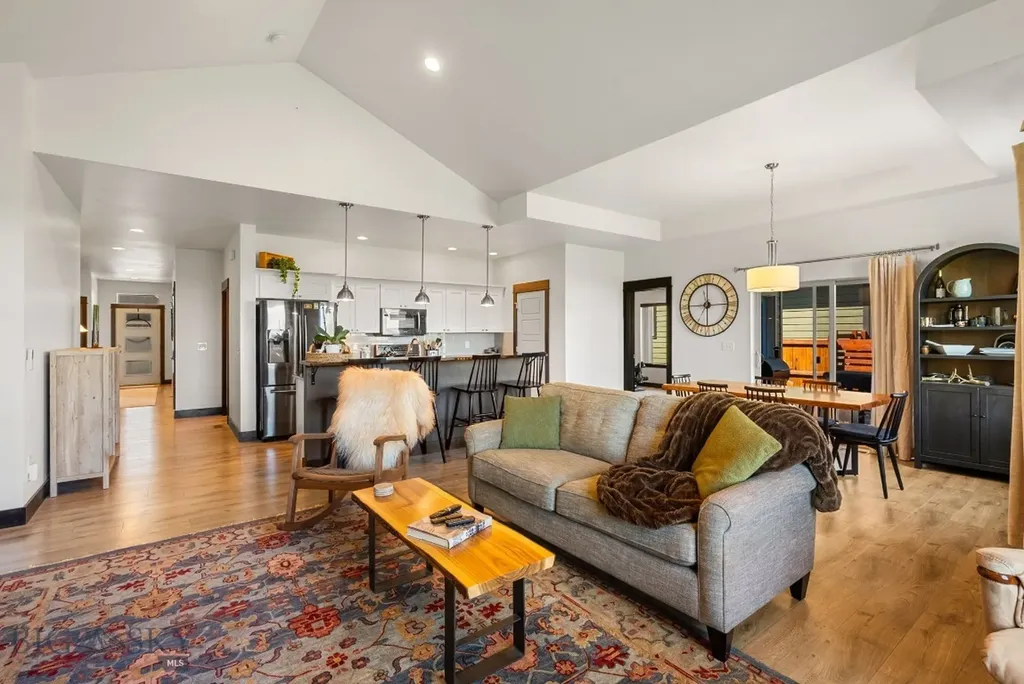 4437 Ethan Way Bozeman MT 59718