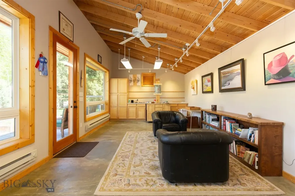 9 Booth Gulch Lane Sheridan MT 59749