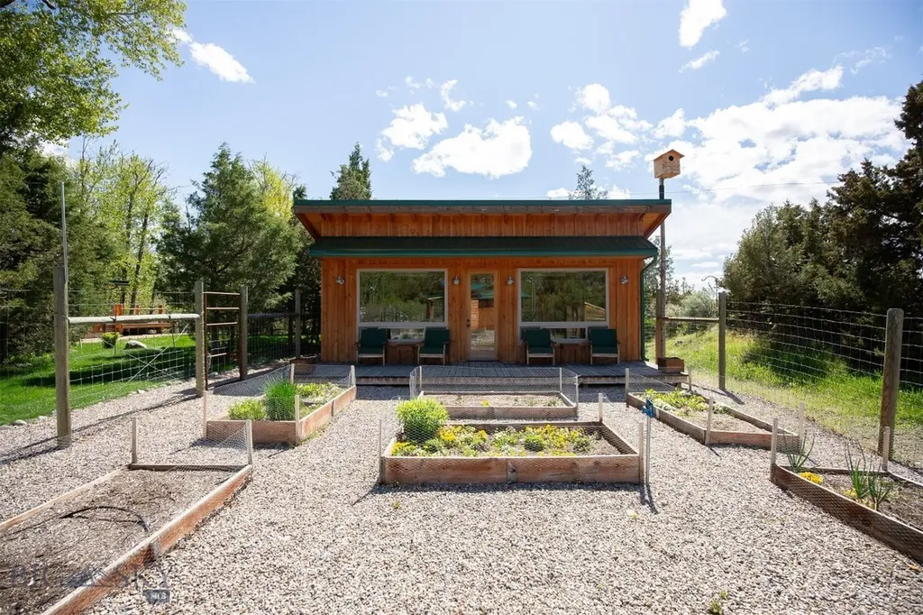 9 Booth Gulch Lane Sheridan MT 59749