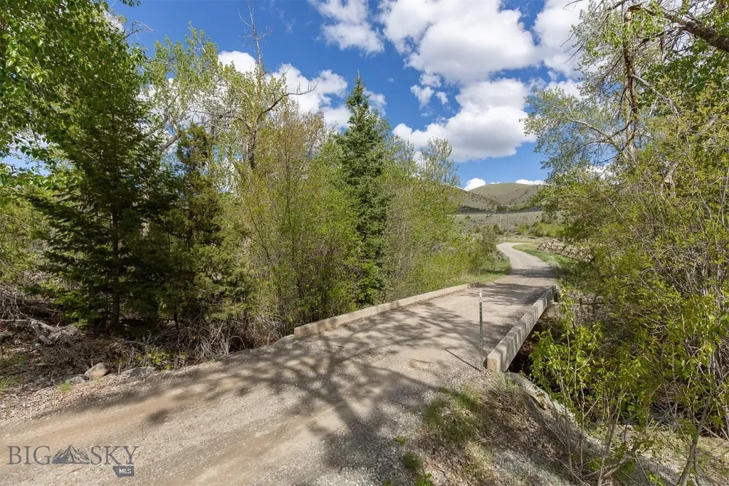 9 Booth Gulch Lane Sheridan MT 59749