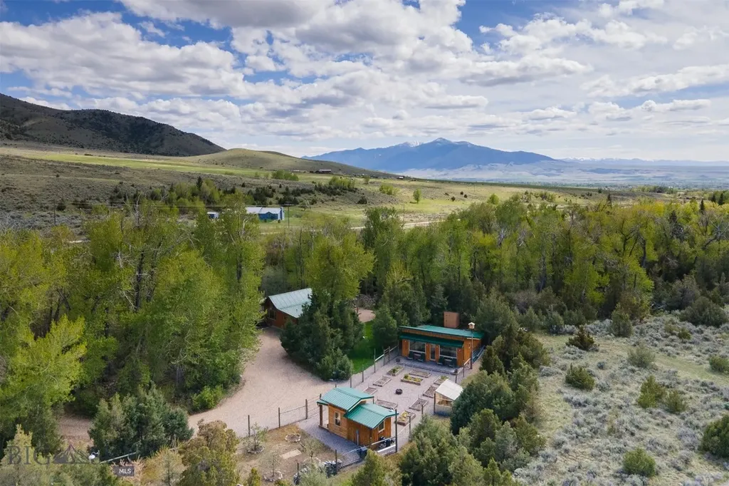 9 Booth Gulch Lane Sheridan MT 59749