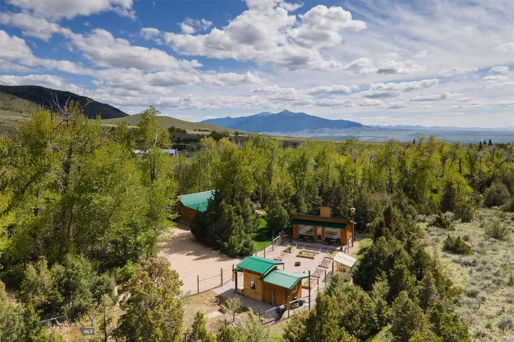9 Booth Gulch Lane Sheridan MT 59749