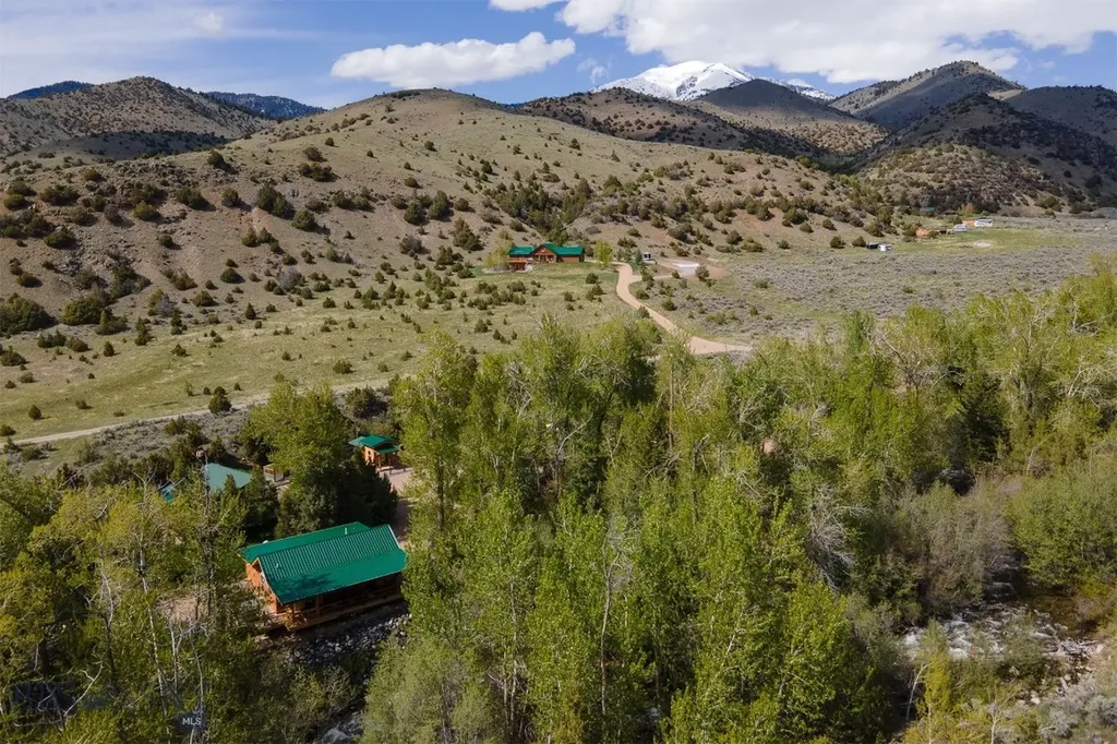 9 Booth Gulch Lane Sheridan MT 59749