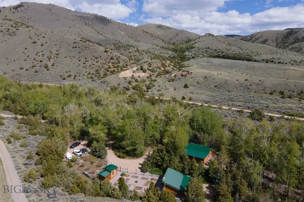 9 Booth Gulch Lane Sheridan MT 59749