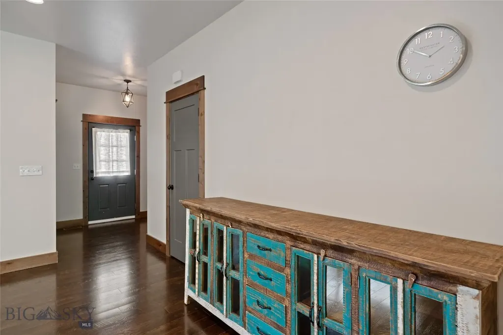 56 E Hyalite Peak Drive Bozeman MT 59718