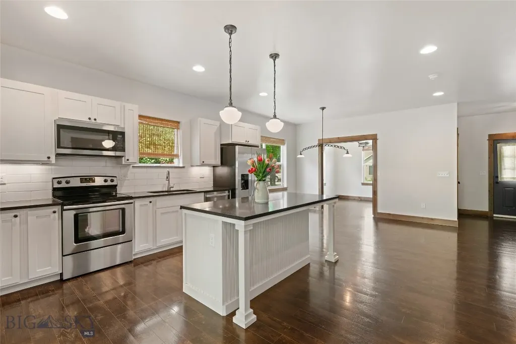 56 E Hyalite Peak Drive Bozeman MT 59718