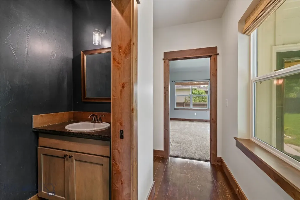 56 E Hyalite Peak Drive Bozeman MT 59718
