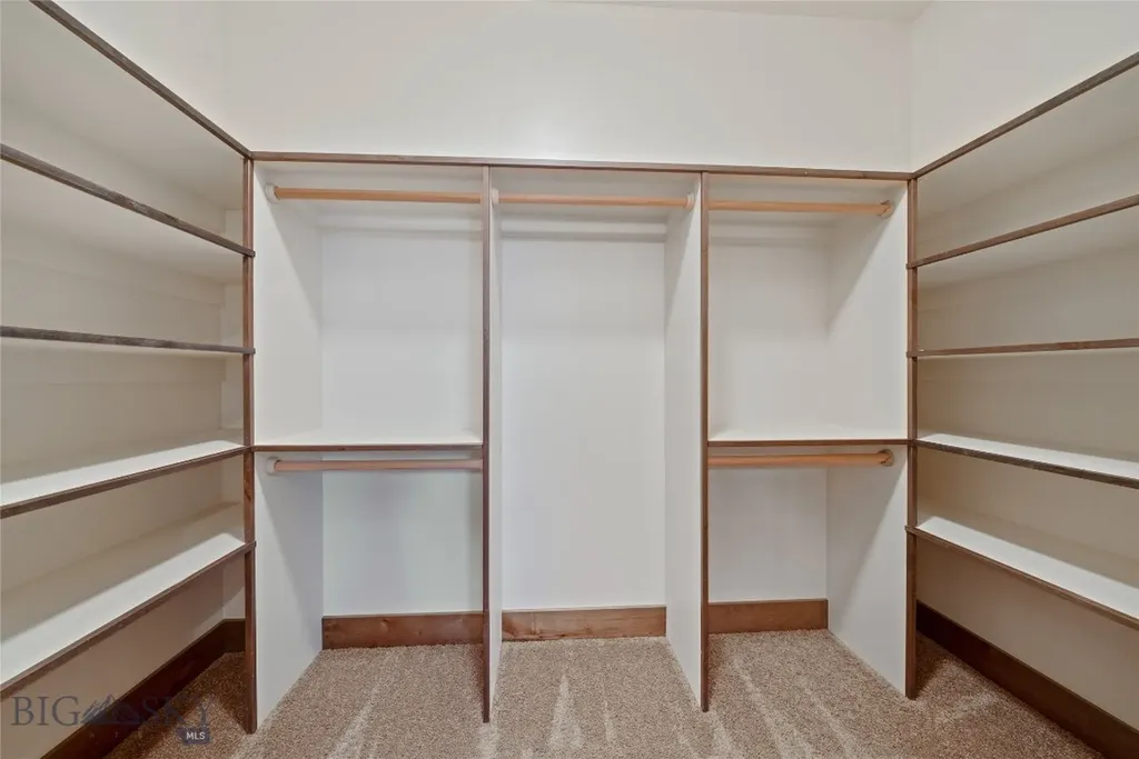 56 E Hyalite Peak Drive Bozeman MT 59718