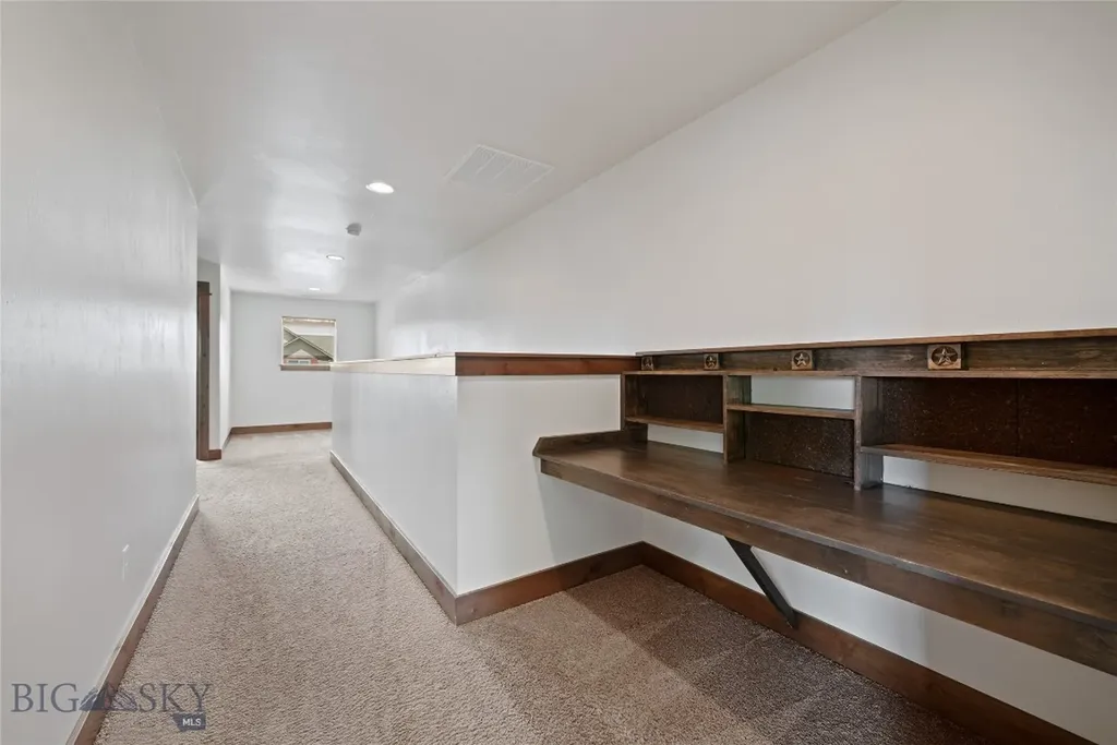 56 E Hyalite Peak Drive Bozeman MT 59718