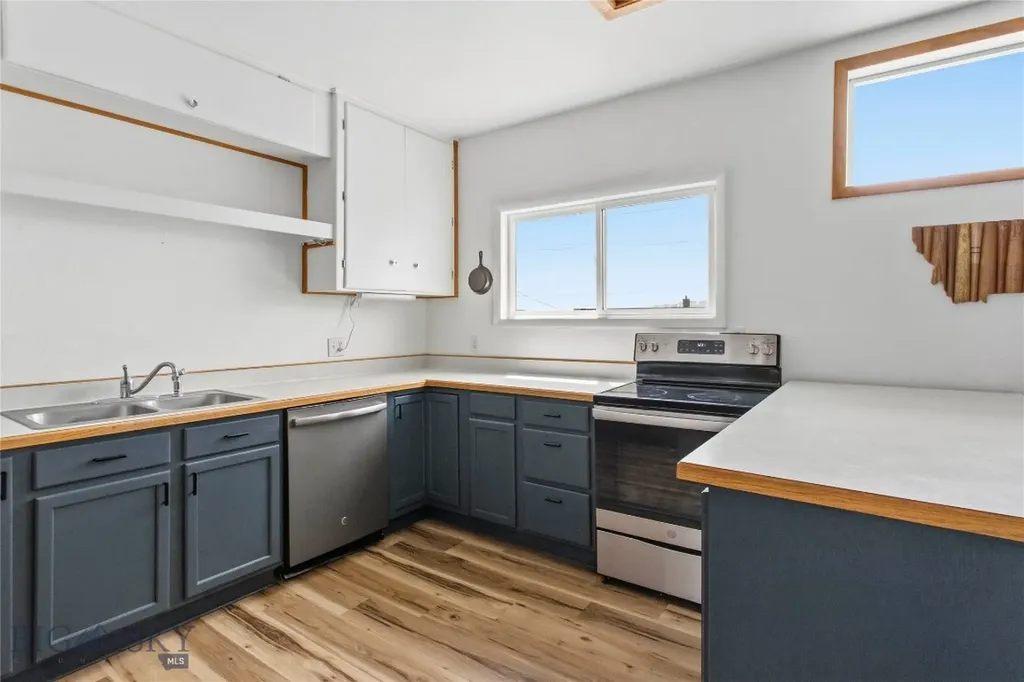 950 Antimony Butte MT 59701