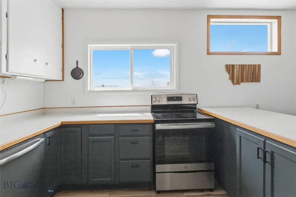 950 Antimony Butte MT 59701