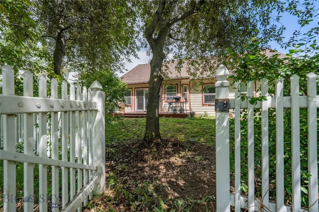 1109 Woodland Bozeman MT 59718