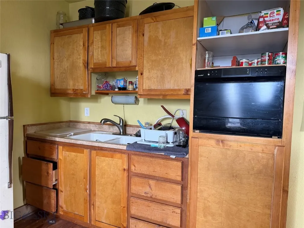 401 N Wyoming Butte MT 59701