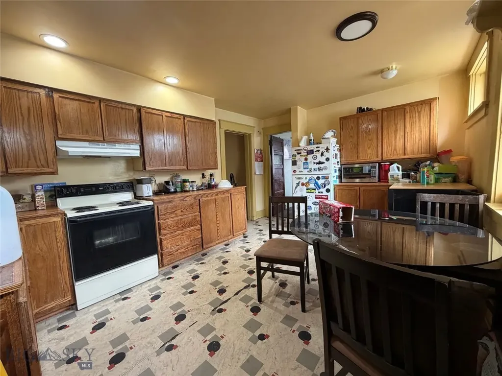 401 N Wyoming Butte MT 59701