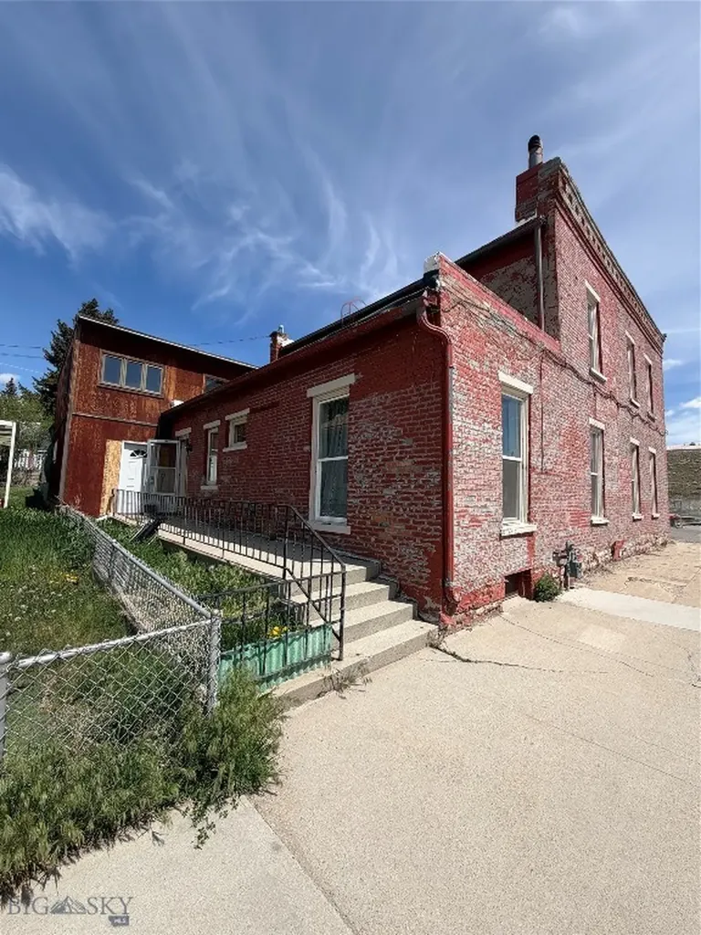 401 N Wyoming Butte MT 59701