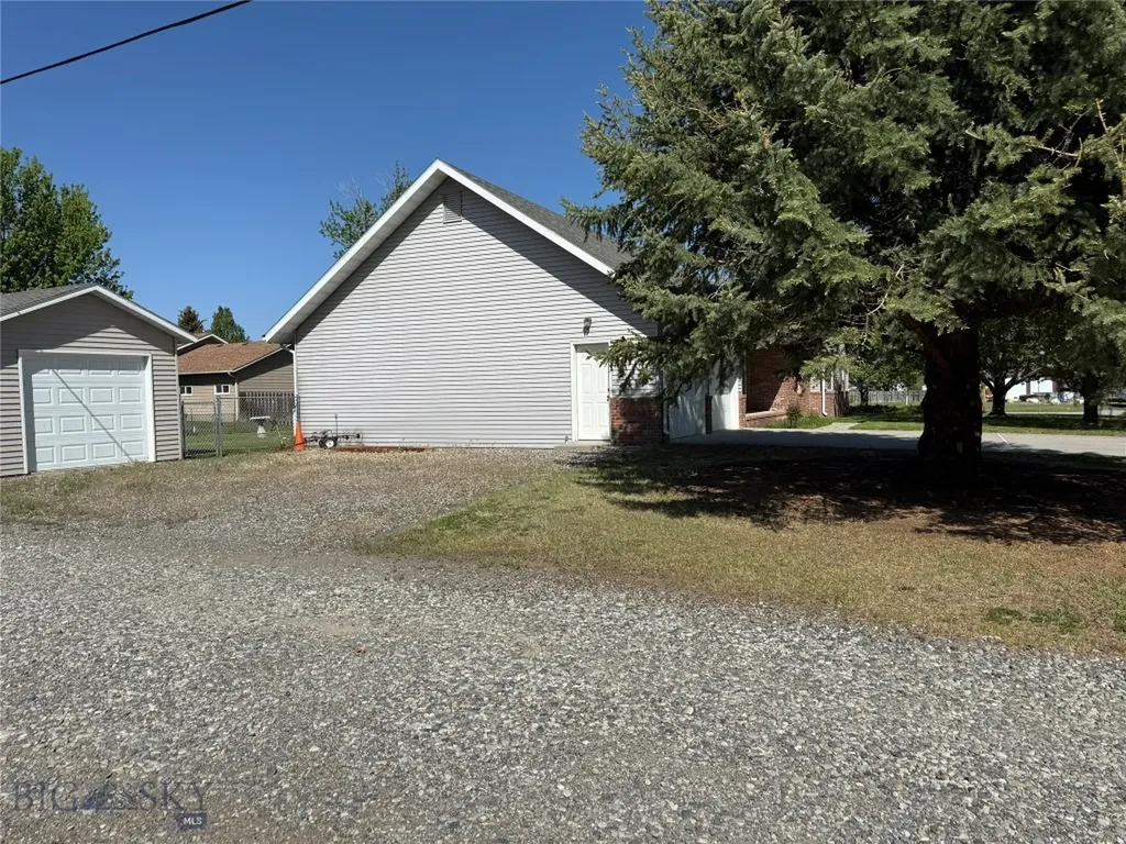 702 Boulder Street Big Timber MT 59011