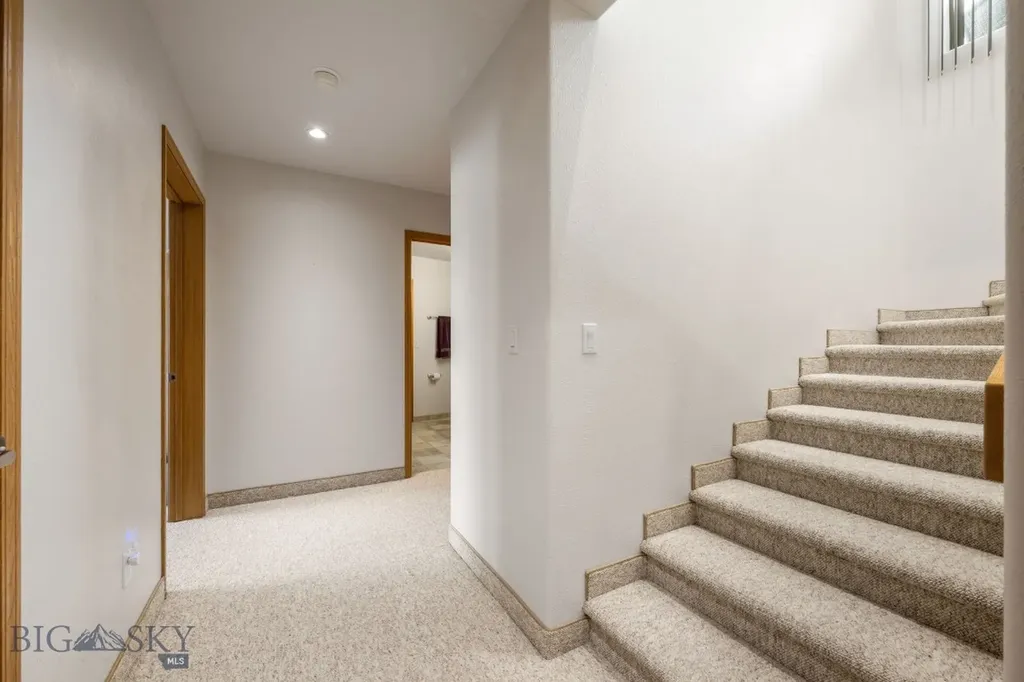 165 Badger Run Dillon MT 59725