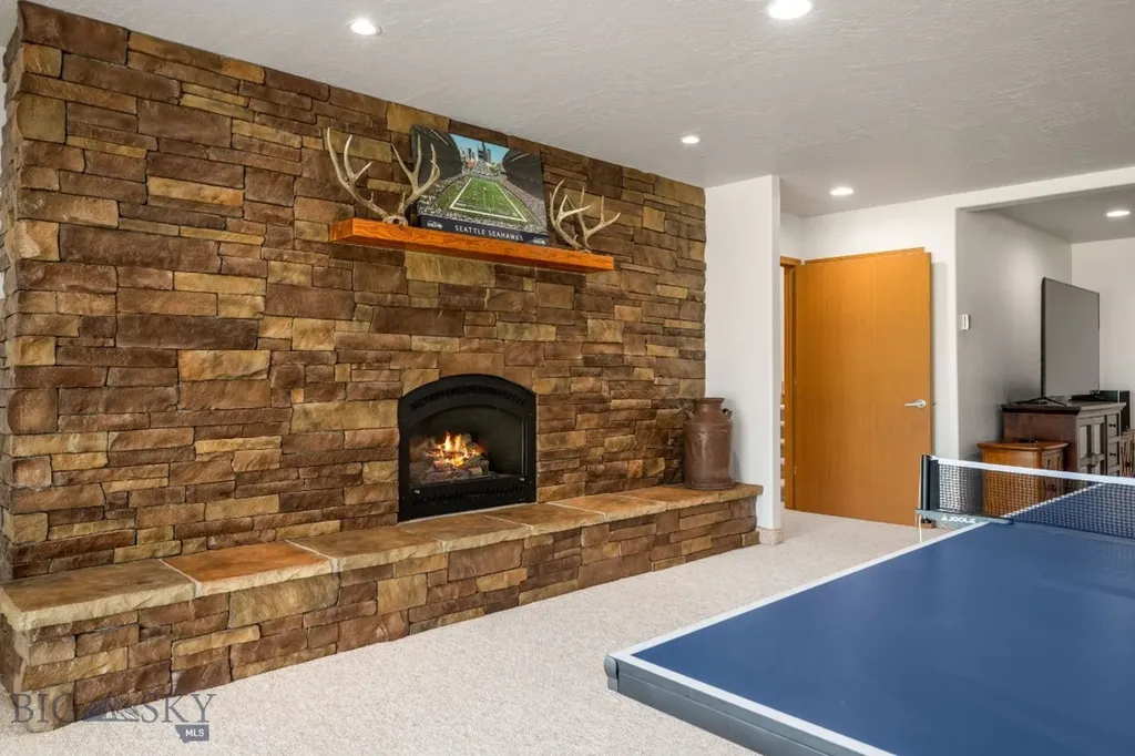 165 Badger Run Dillon MT 59725