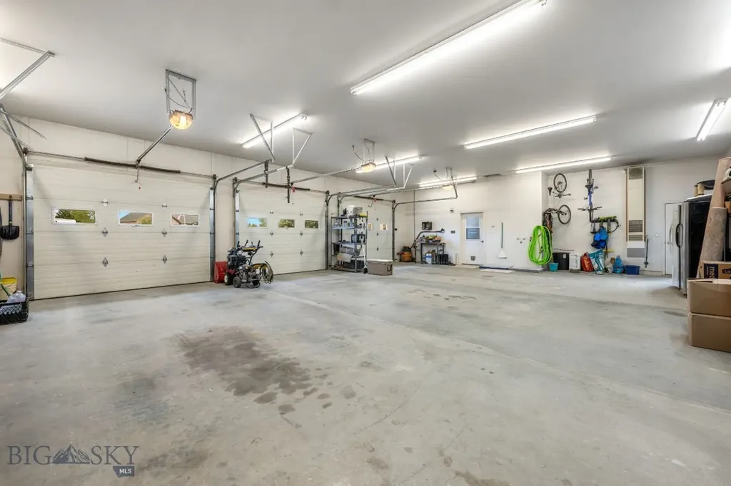 165 Badger Run Dillon MT 59725