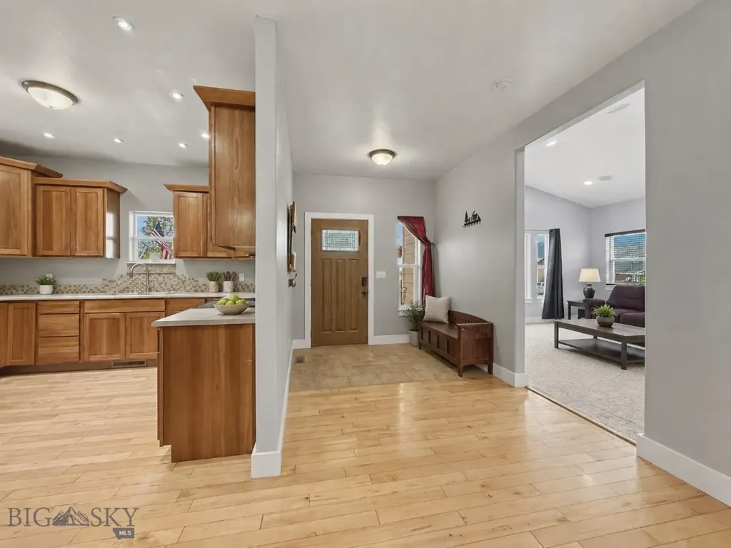 1217 Wildflower Trail Livingston MT 59047