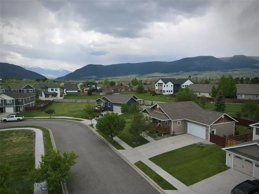 1217 Wildflower Trail Livingston MT 59047