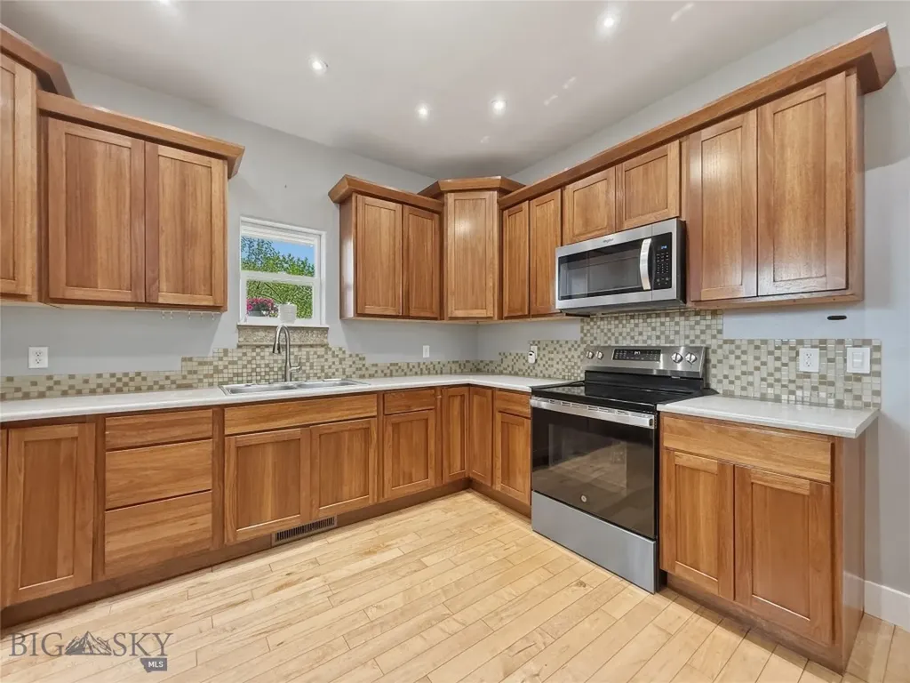 1217 Wildflower Trail Livingston MT 59047