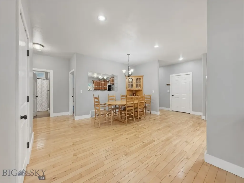 1217 Wildflower Trail Livingston MT 59047
