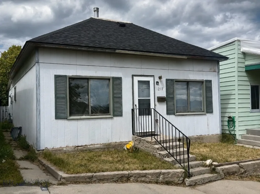 1217 W Silver Butte MT 59701